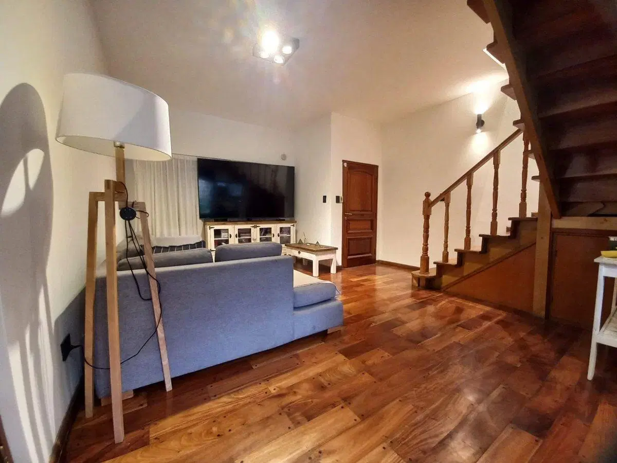 Venta Casa 4 Amb Devoto con Parque, Piscina, Coche 4