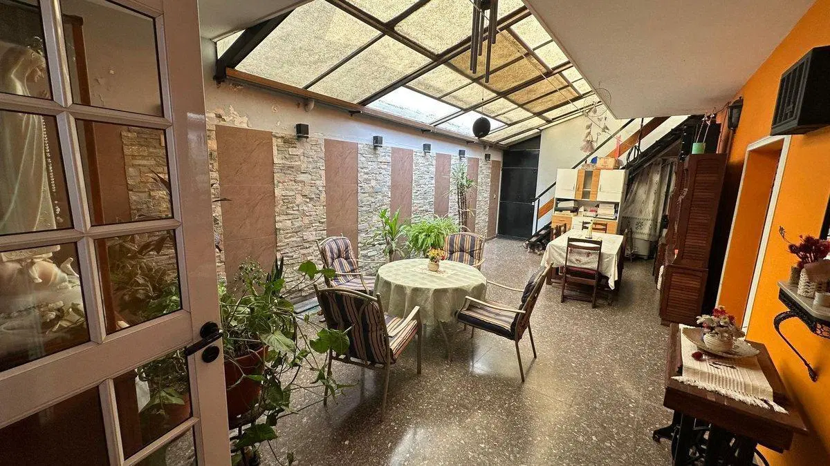 Casa con Lote Propio – Ideal Dos Familias o Invers 5