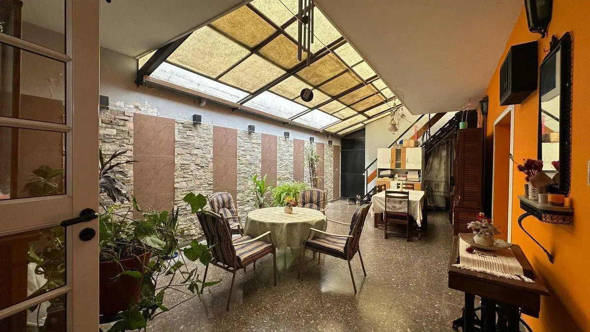 Casa con Lote Propio – Ideal Dos Familias o Invers 2