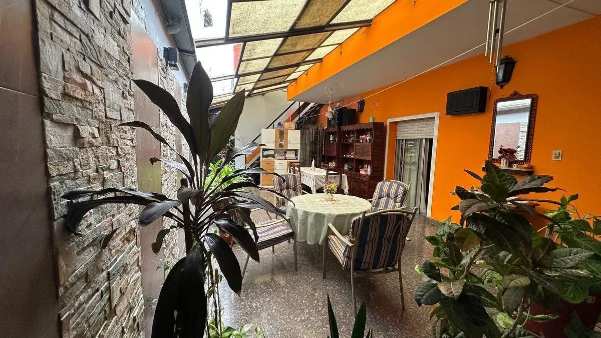Casa con Lote Propio – Ideal Dos Familias o Invers 3