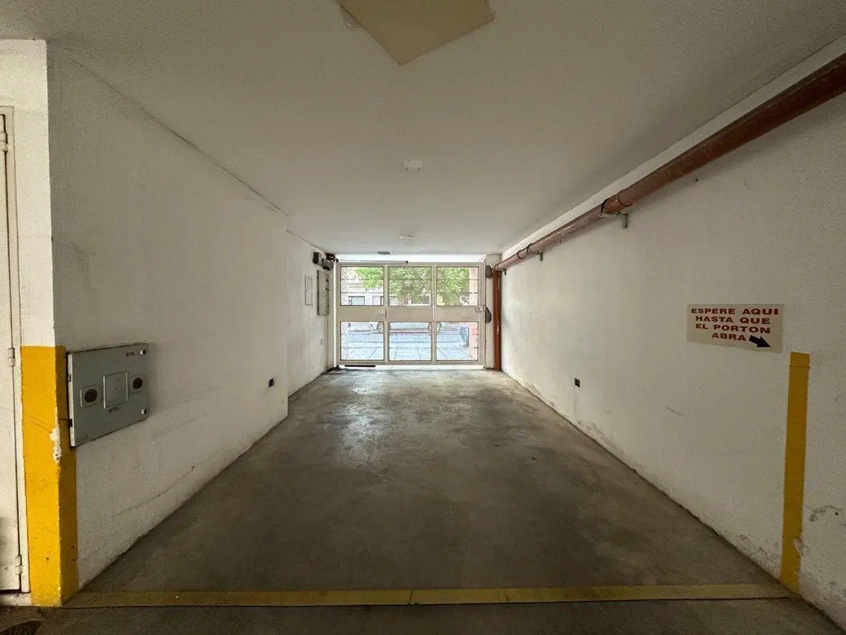 Venta Cochera en Parque Chas Excelente Ubicación 4