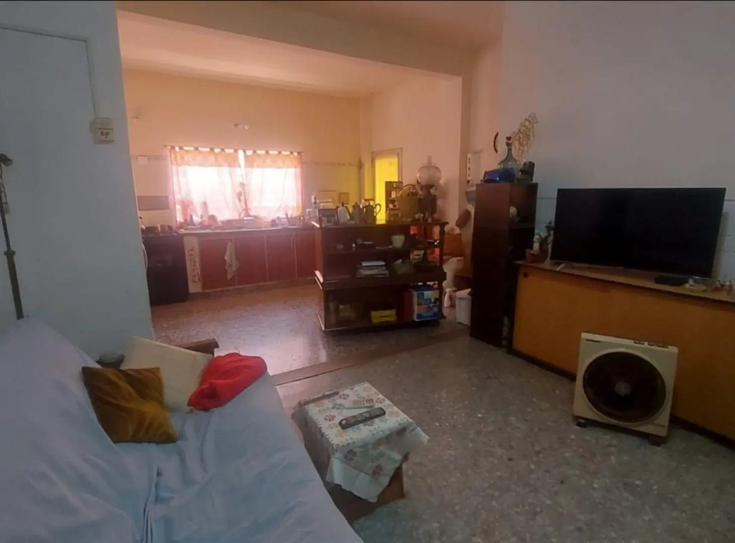VENTA PH 3 AMBIENTES AL FRENTE CASTELAR 4