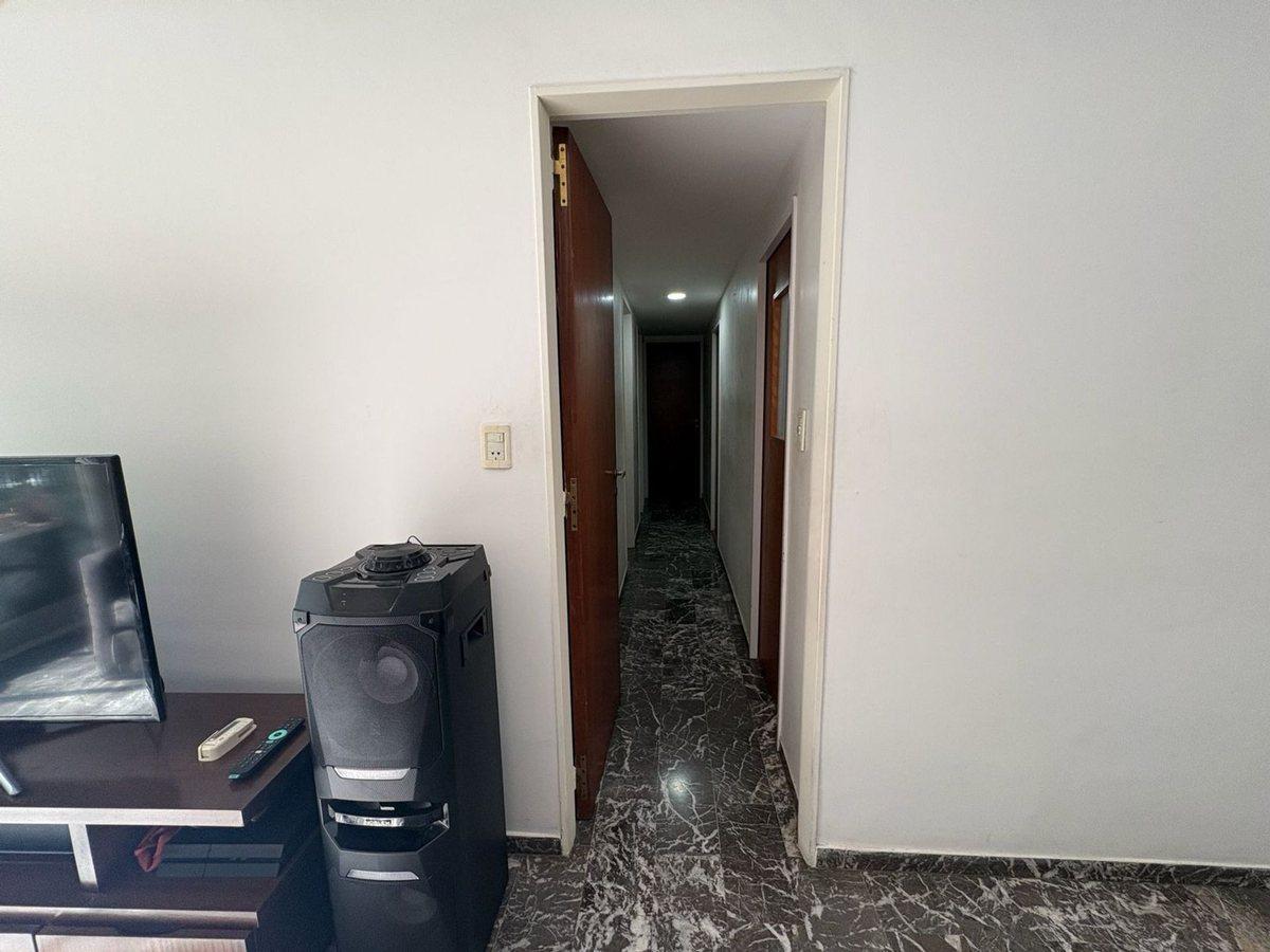 Foto de DEPARTAMENTO SEMI PISO 5 AMBIENTES VILLA URQUIZA, imagen 1