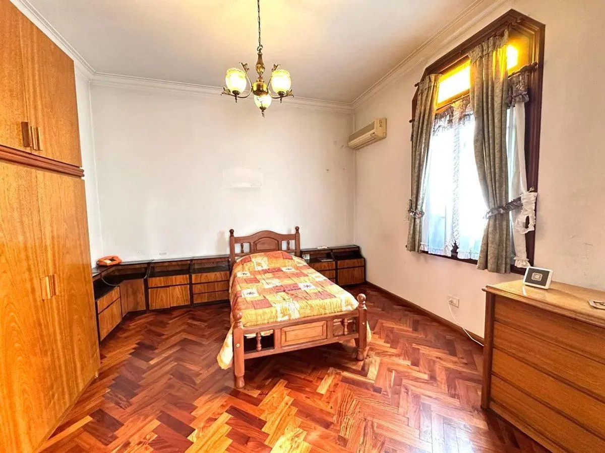 Venta Casa Antigua 6 ambientes San Martín 2
