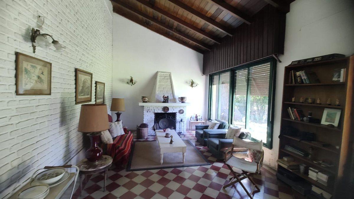 VENTA CASA QUINTA 5 AMB PILETA QUINCHO COCHERA