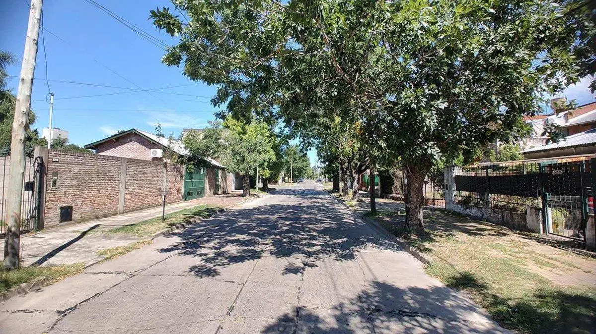 VENTA TERRENO EN LUIS GUILLON 2