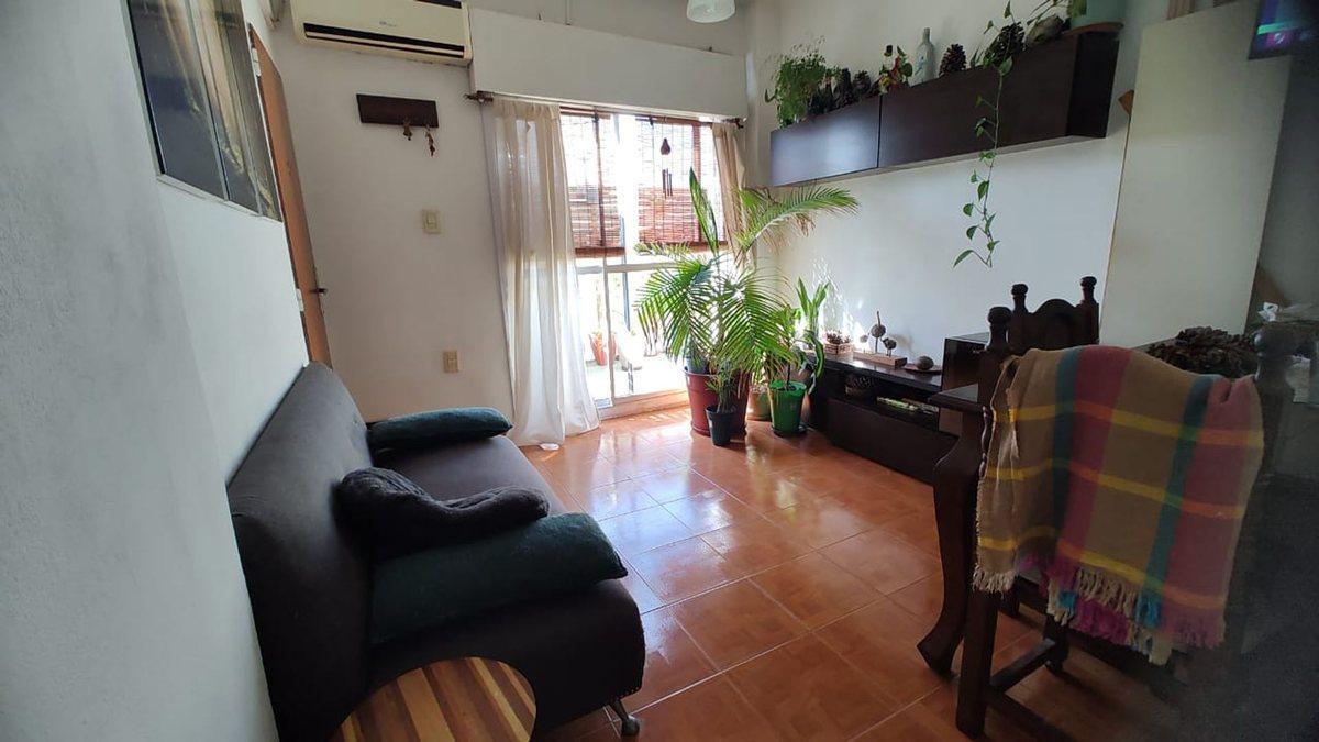 VENTA DEPARTAMENTO 2 AMBIENTES CON TERRAZA PROPIA