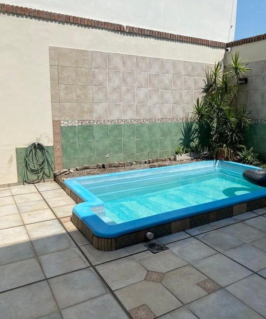 Venta casa 4 amb cochera, pileta Mataderos 2