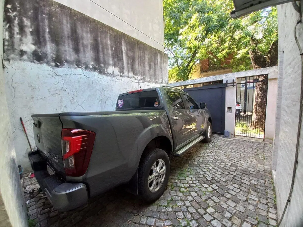 Venta casa 5 amb quincho, patio, cochera Devoto 8