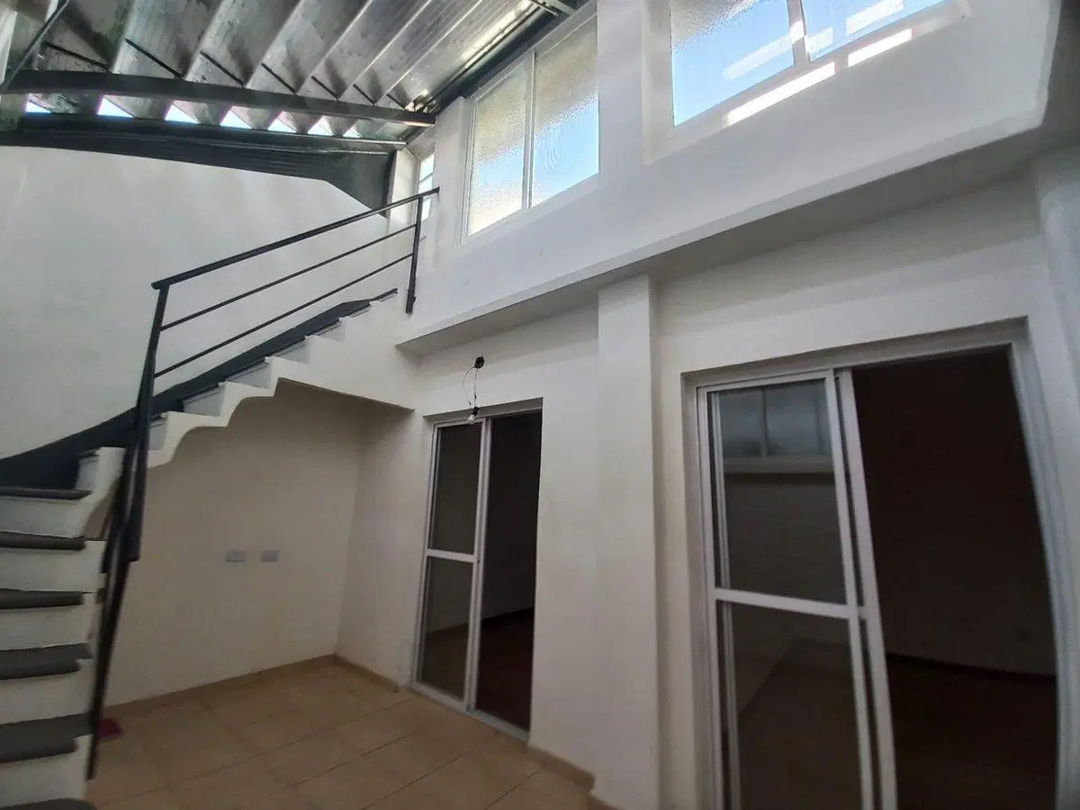 Venta ph 3 amb con terraza en Santos Lugares 2