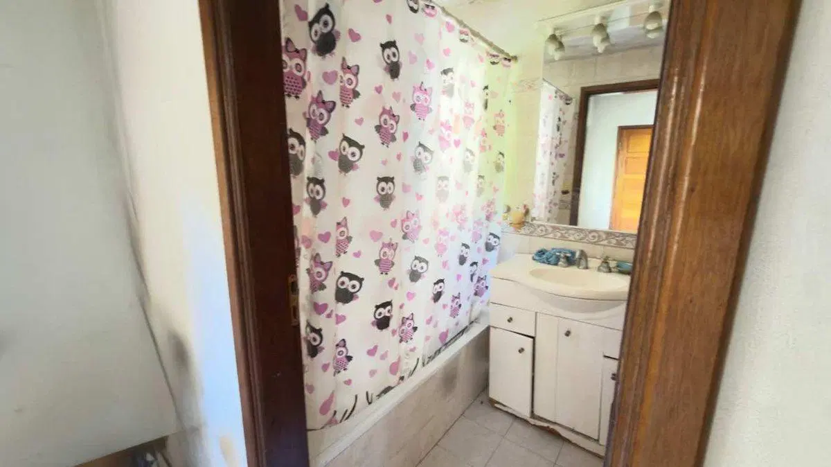 Venta casa a refaccionar en Martinez 8