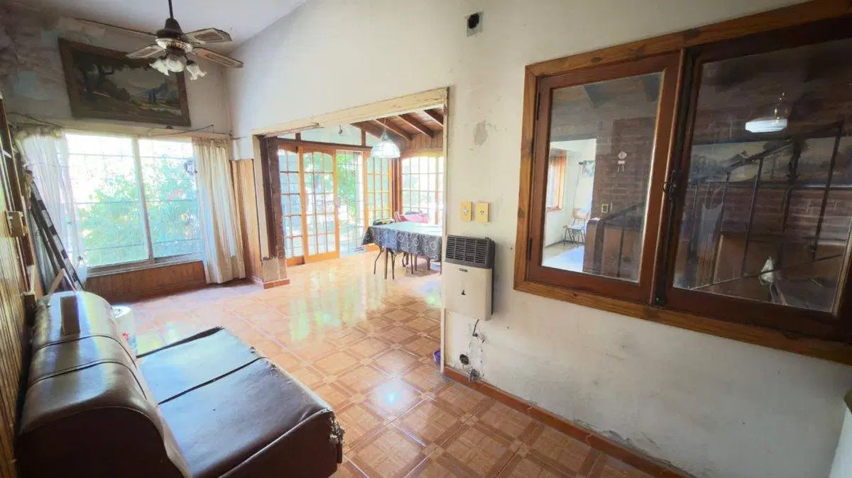 Venta casa a refaccionar en Martinez 2