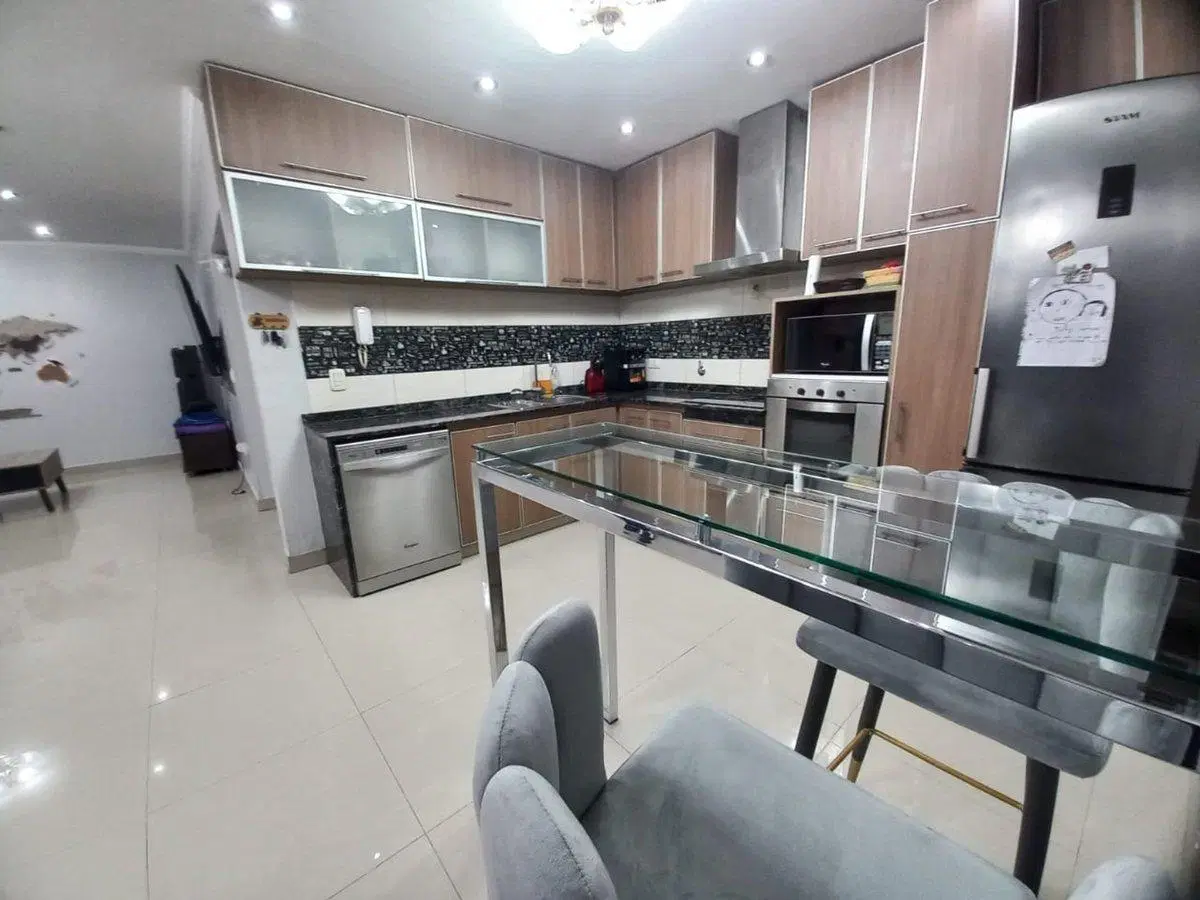 Venta casa cochera, pileta, quincho en Ramos Mejia 8