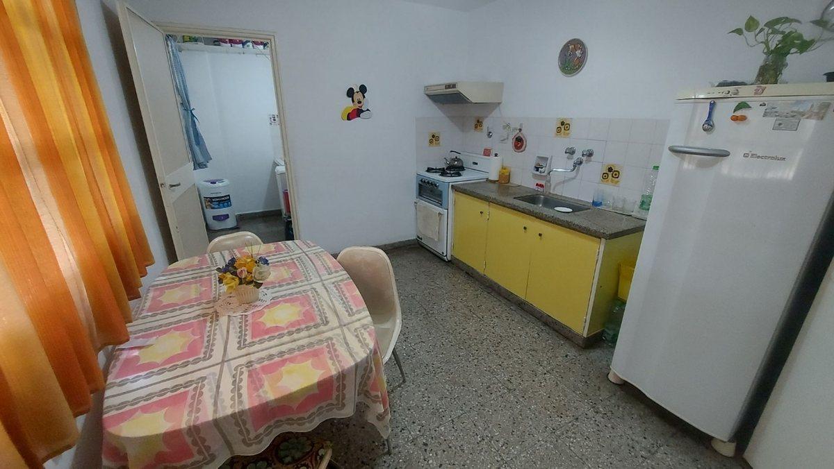 Foto de VENTA DEPTO 3 AMBIENTES CON PATIO BARRIO ALAS, imagen 3