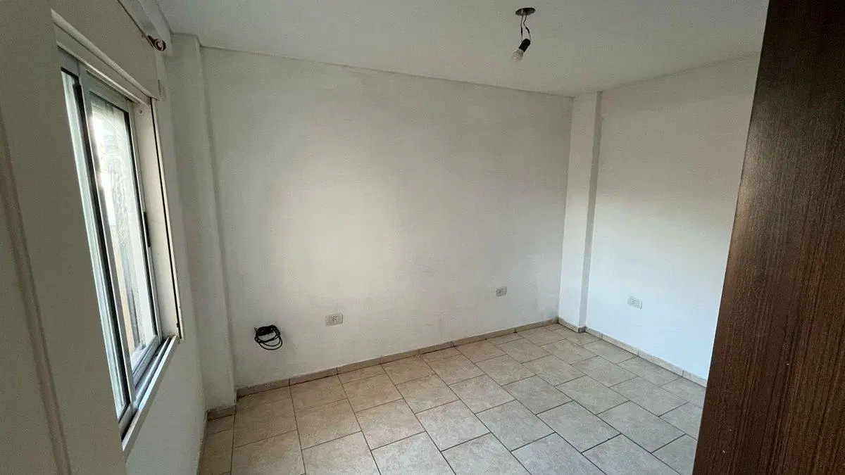 Venta departamento 3 ambientes en Santos Lugares 4