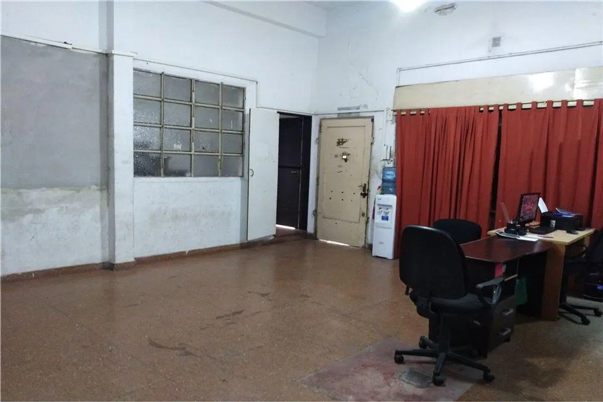 VENTA GALPON 350 m2 CON OFICINAS 8
