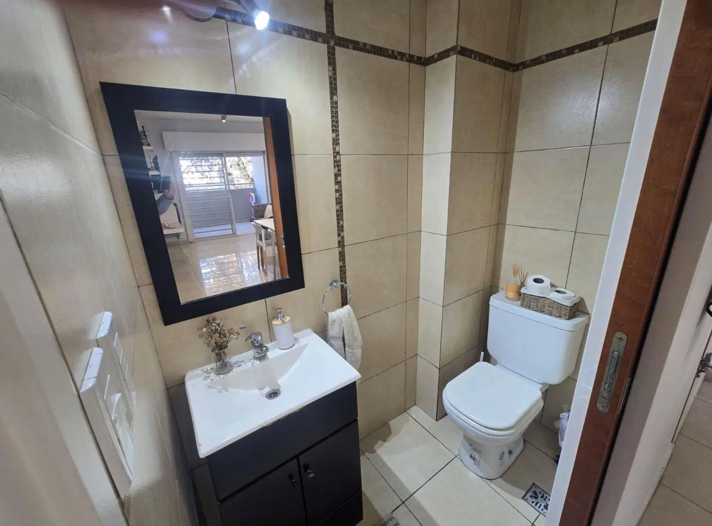Venta departamento 3 ambientes con Patio y Cochera 5