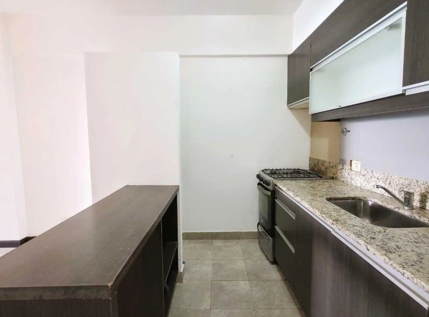 Alquiler Oficina / Estudio Monoambiente V. Urquiza 2