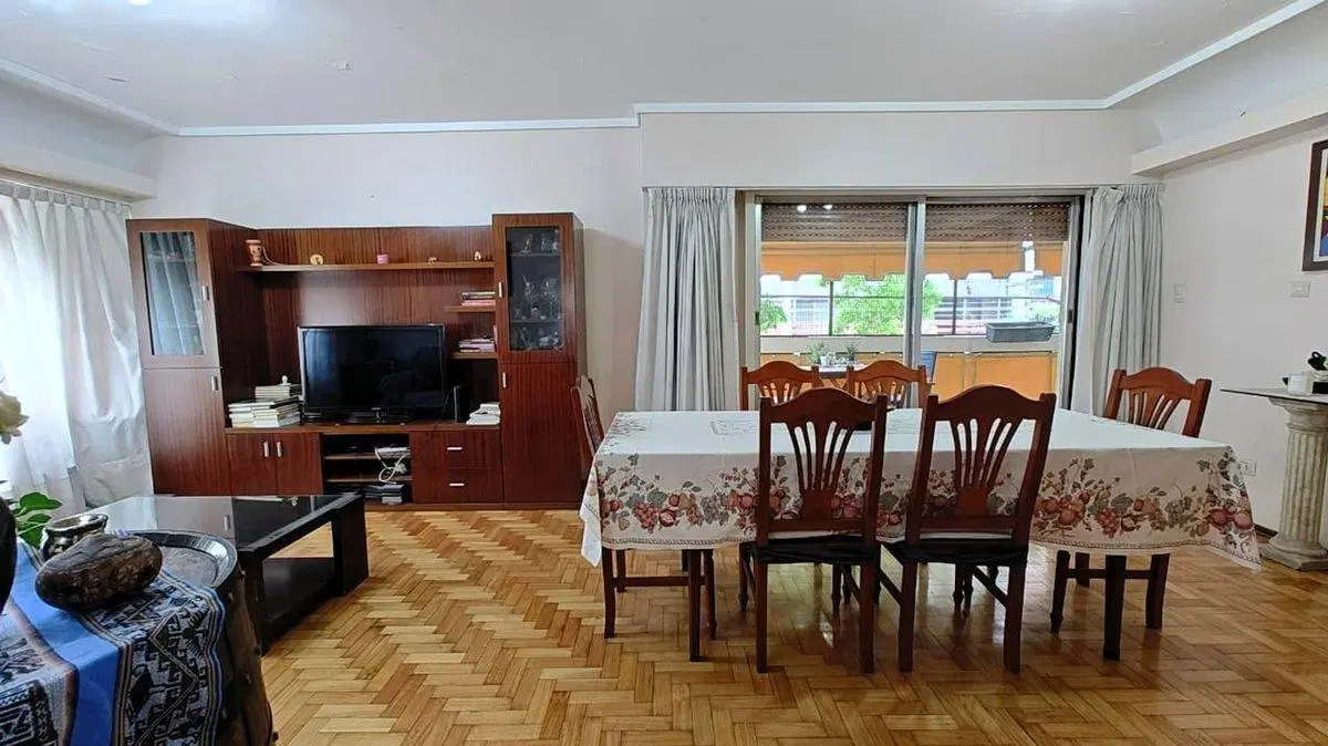 Venta Departamento 4 amb Villa Urquiza con patio 2