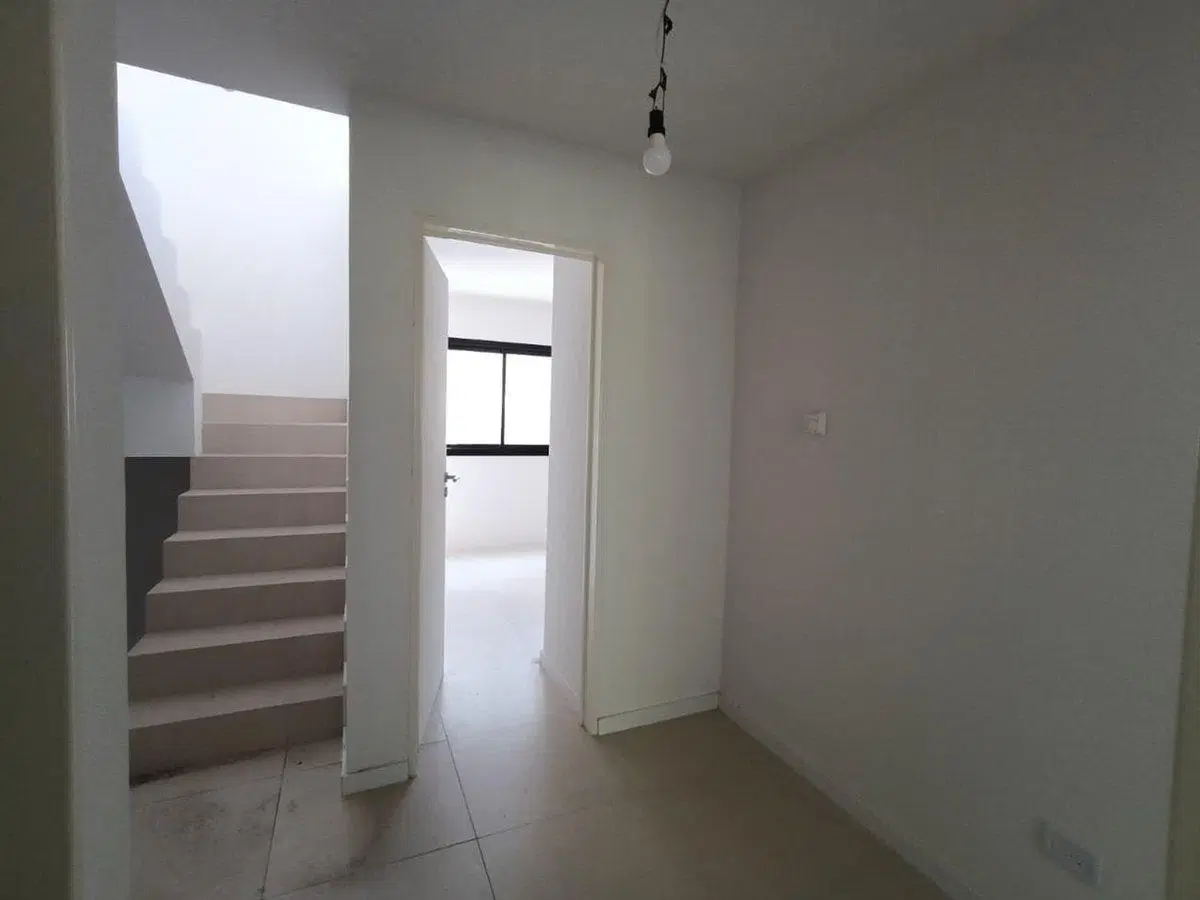 Triplex 5 Ambientes a Estrenar Villa Bosch 8