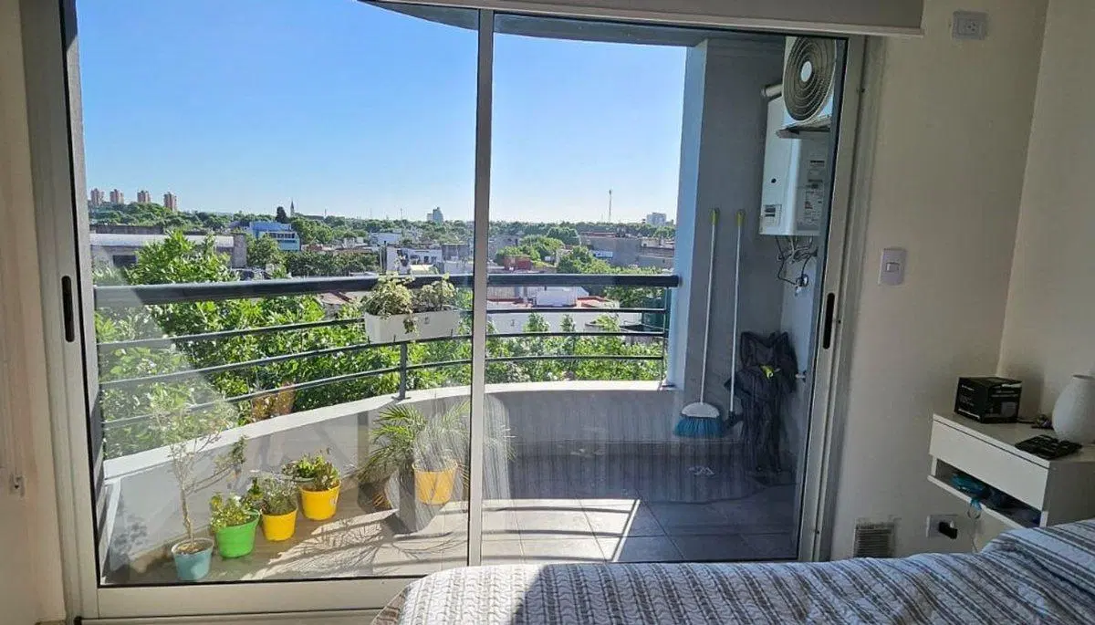 Monoambiente con Balcón - Hermosa y luminosa vista 8
