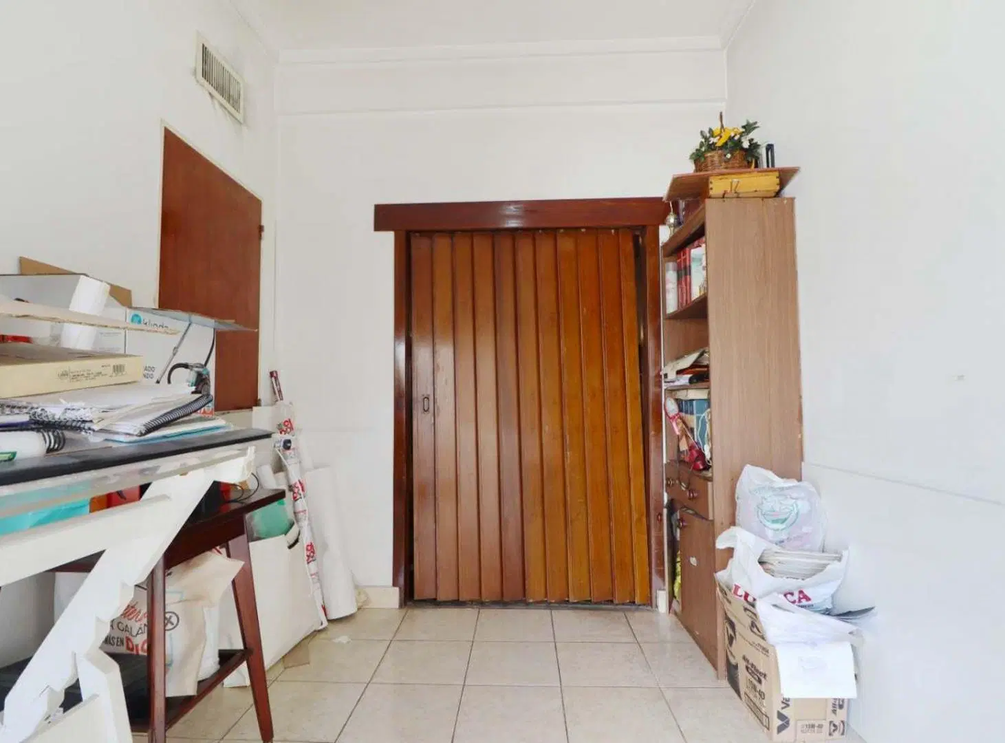 Venta casa 7 ambientes cochera terraza, Versalles 2
