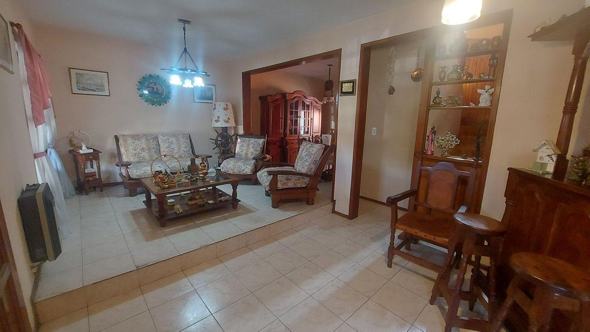 Foto de CASA DUPLEX 4 AMBIENTES CON PATIO JARDIN PARRILLA, imagen 2