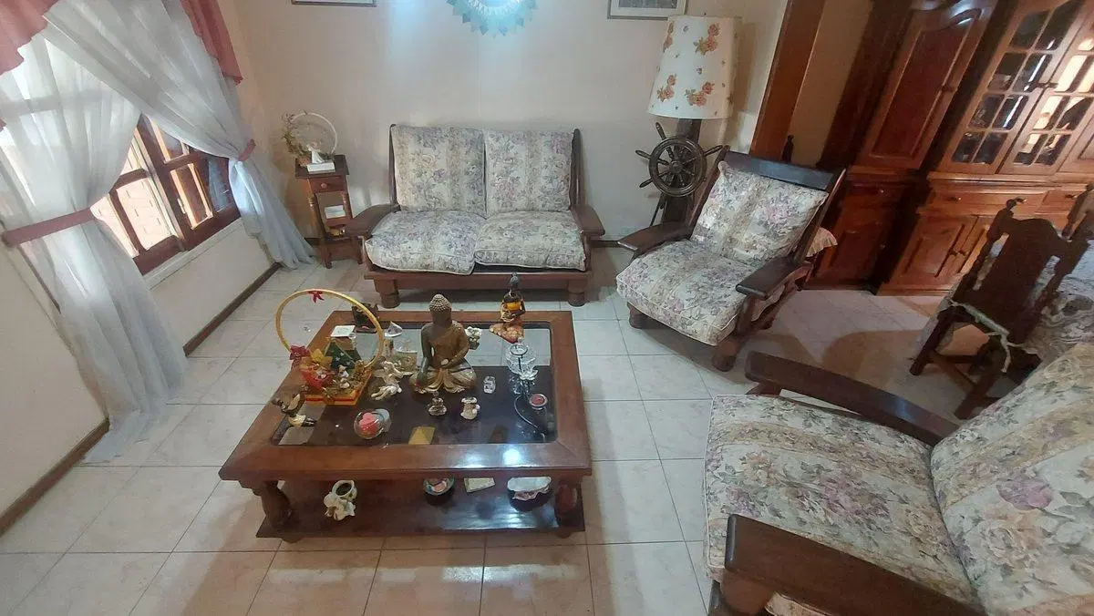 CASA DUPLEX 4 AMBIENTES CON PATIO JARDIN PARRILLA 4