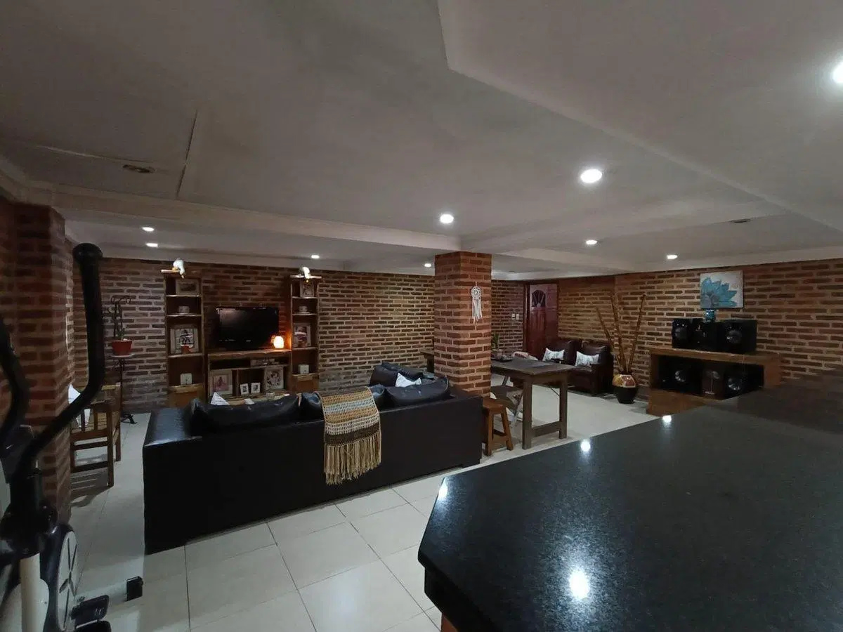 VENTA - CASA 5 AMB - COMERCIAL - RINCON DE MILBERG 8