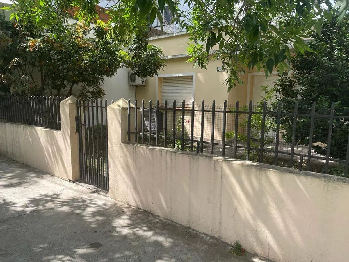 Venta Casa Multifamiliar a reciclar 4