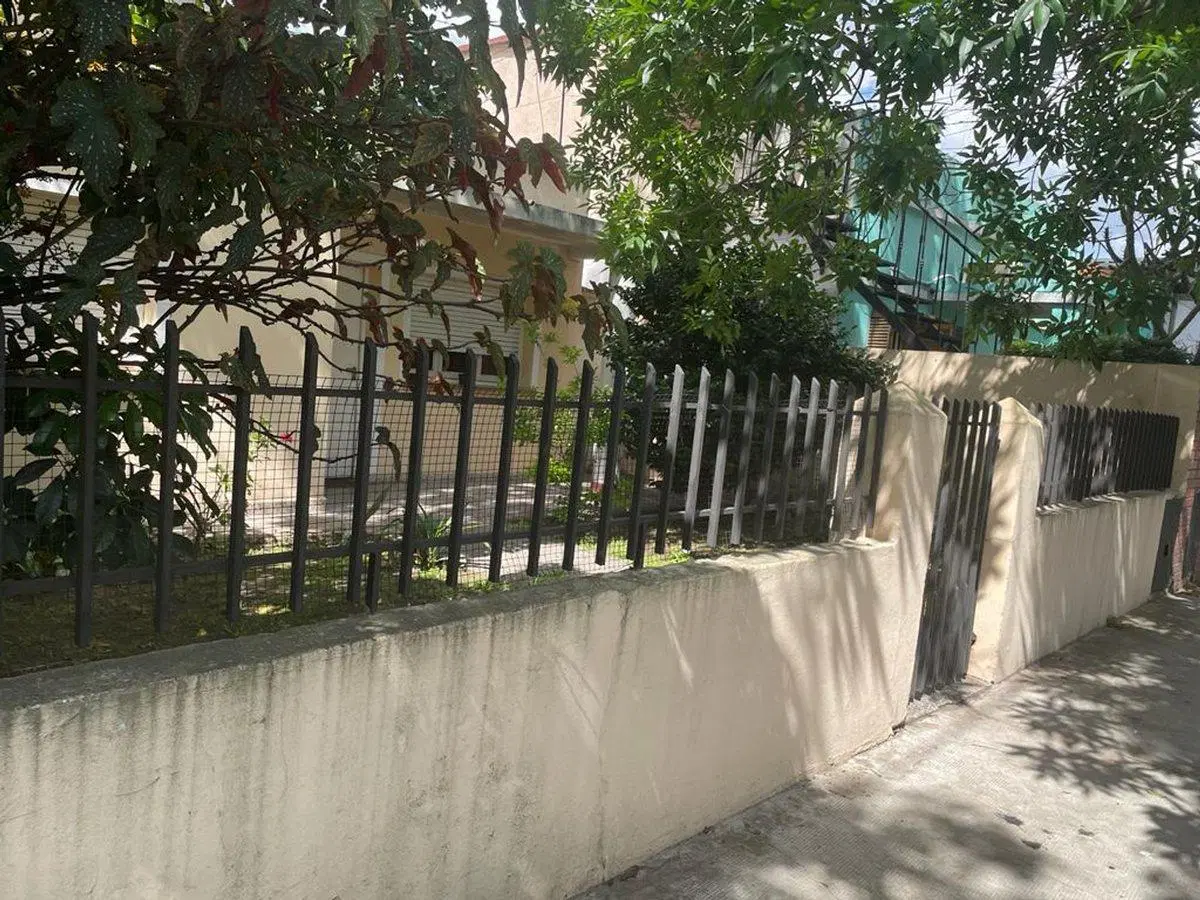 Venta Casa Multifamiliar a reciclar 3