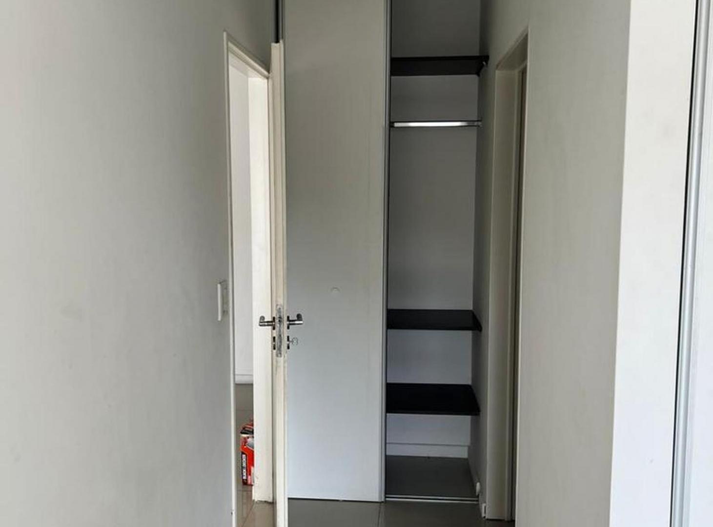 Foto de Departamento 2 amb patio y cochera villa Urquiza, imagen 3