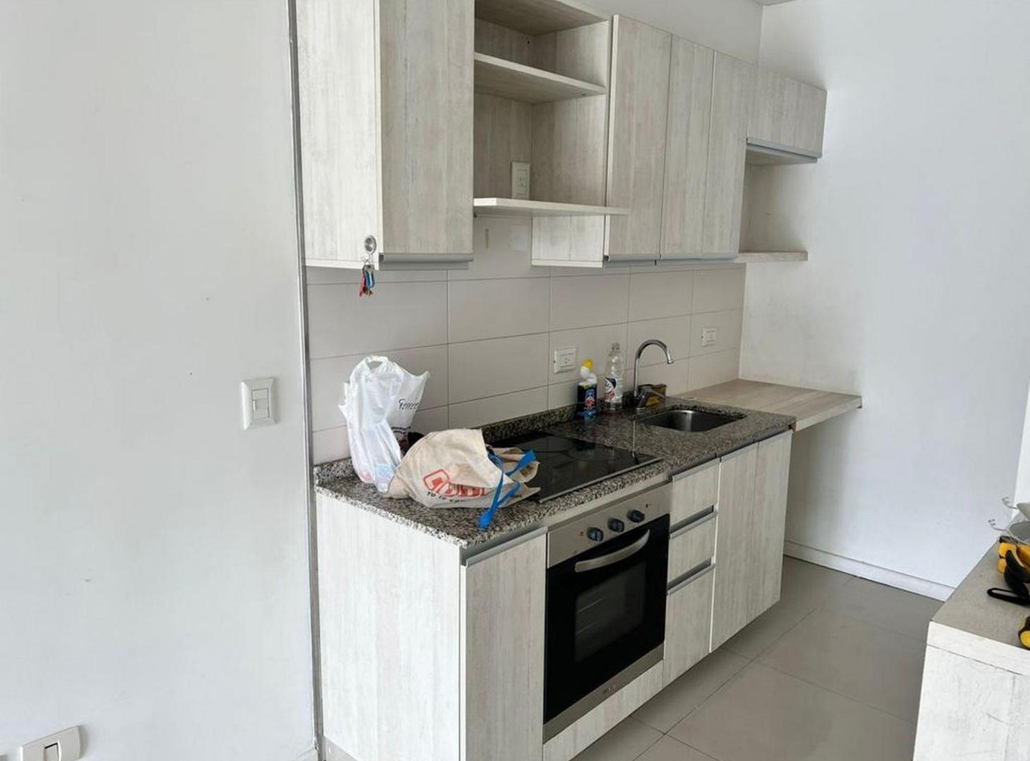 Foto de Departamento 2 amb patio y cochera villa Urquiza, imagen 5
