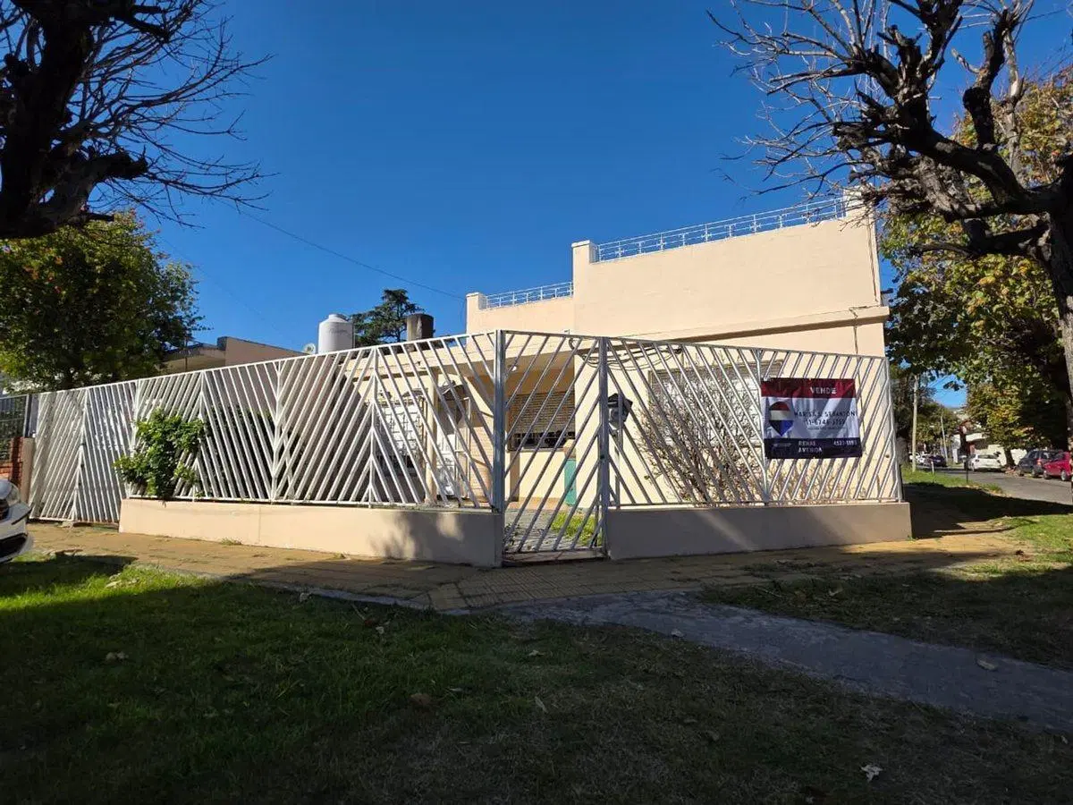 Casa Venta 3/4 amb Caseros Quincho/Garage Terraza 5