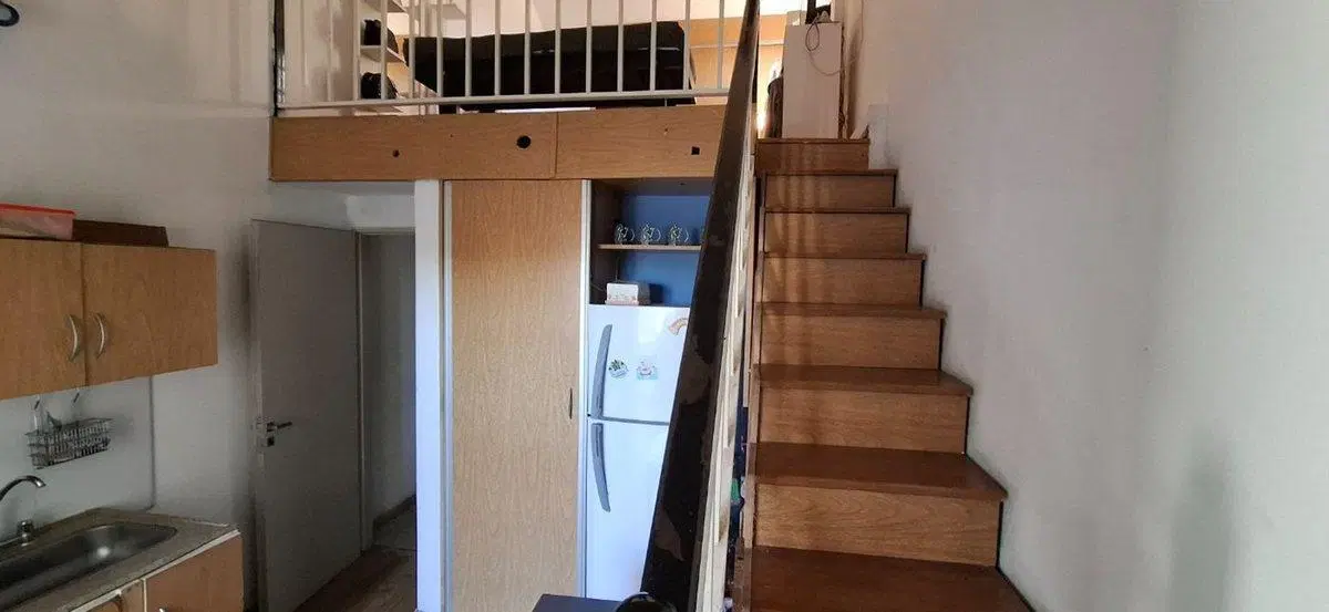 Venta casa 7 ambientes + local en Glew 4