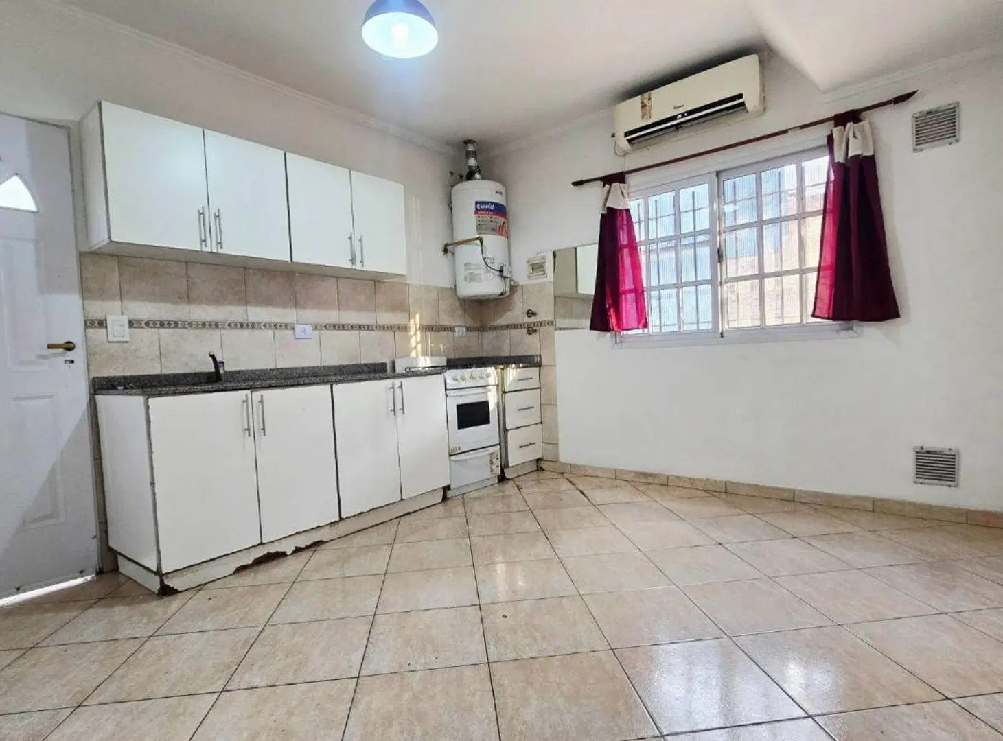 Venta PH tres ambientes con cochera Munro 5