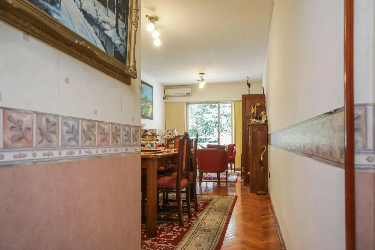Departamento 4 ambientes cochera y balcón Belgrano 5