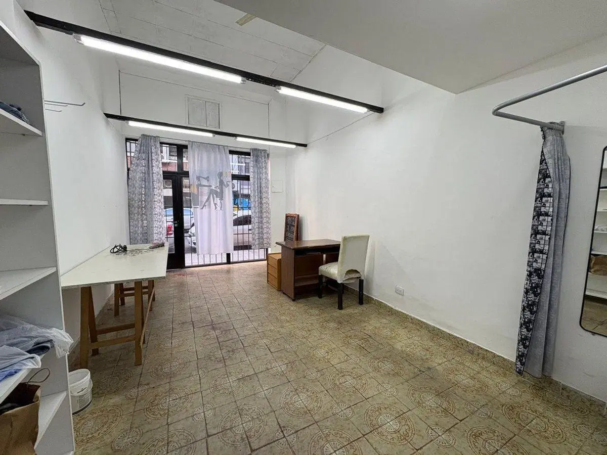 VENTA - LOCAL - BALVANERA PERMUTA 4