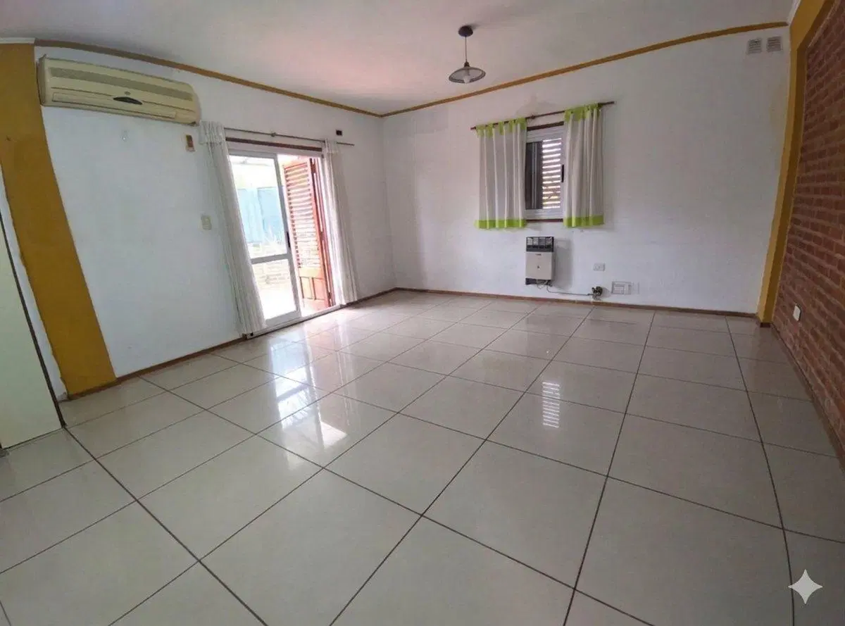 Vivienda multifamiliar + 3 locales 5