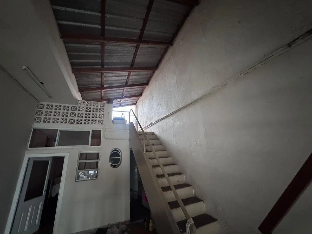 Venta Casa 4 ambientes con terraza en Parque Chas 8