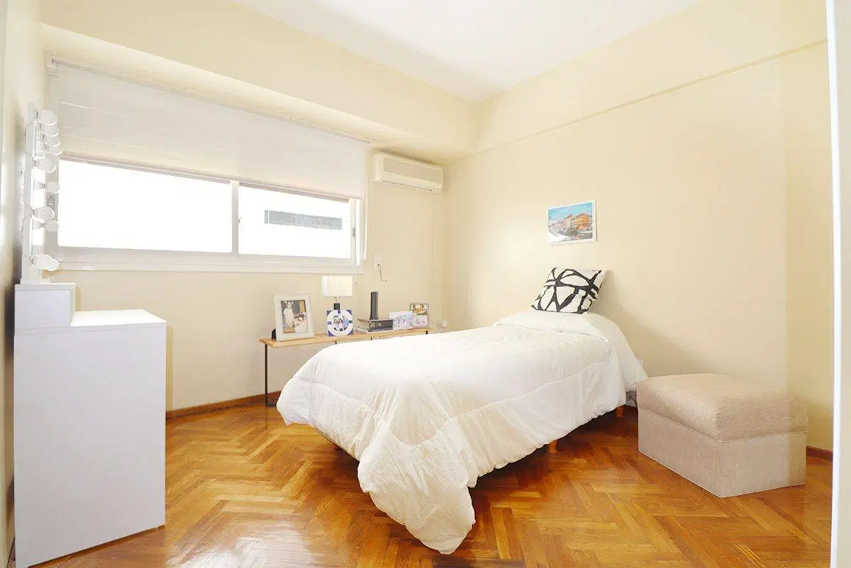 VENTA DEPARTAMENTO 4 AMBIENTES C/DEP Y COCHERA 8