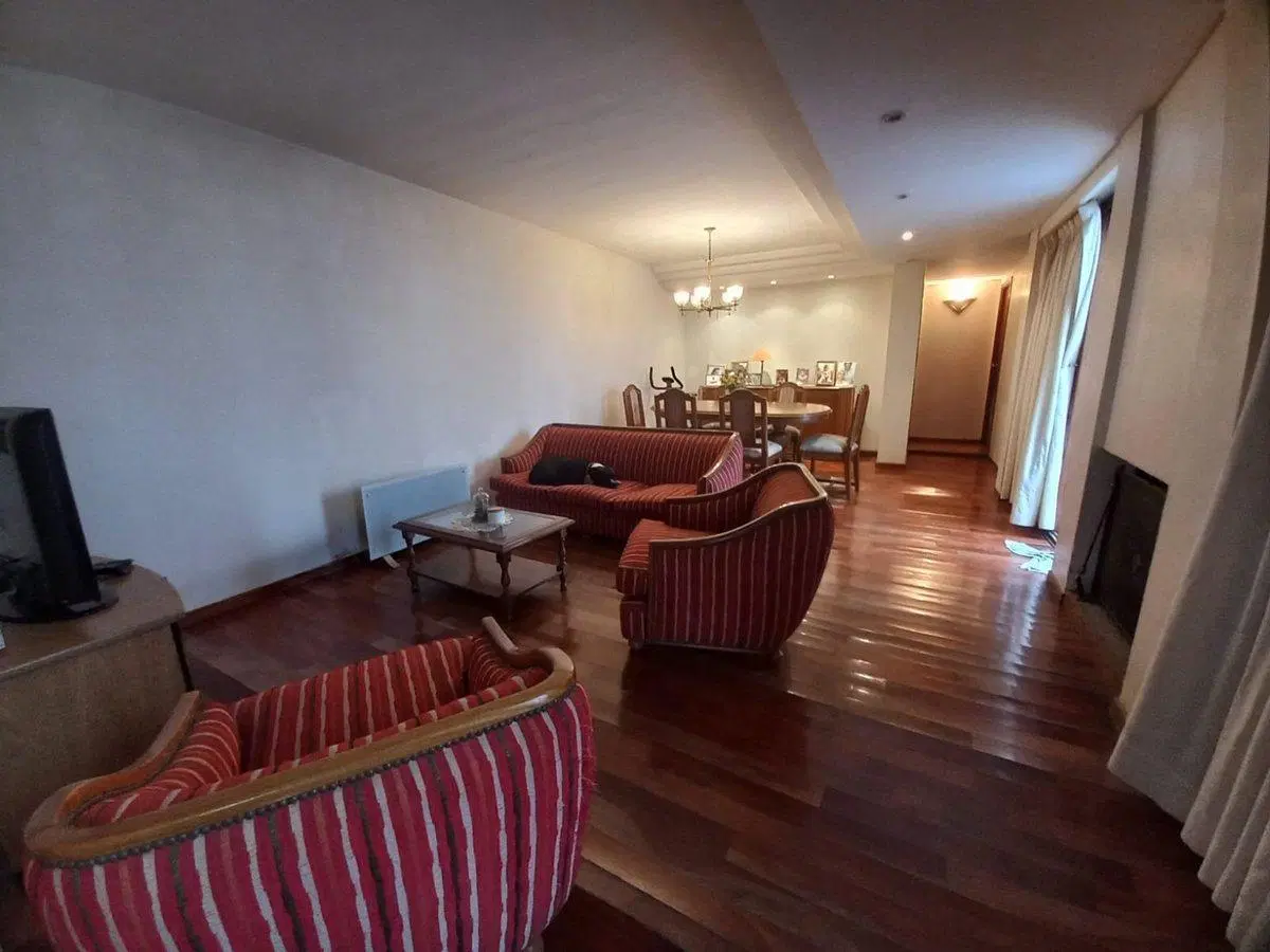 Venta casa 5 amb quincho, patio, cochera Devoto 8