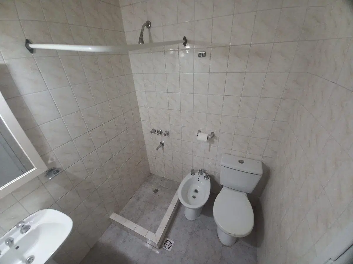 Venta ph 3 amb con terraza en Santos Lugares 8