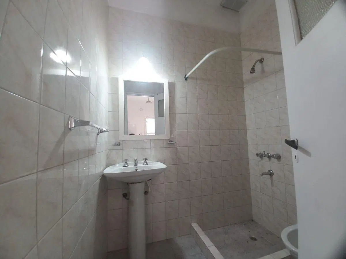 Venta ph 3 amb con terraza en Santos Lugares 5