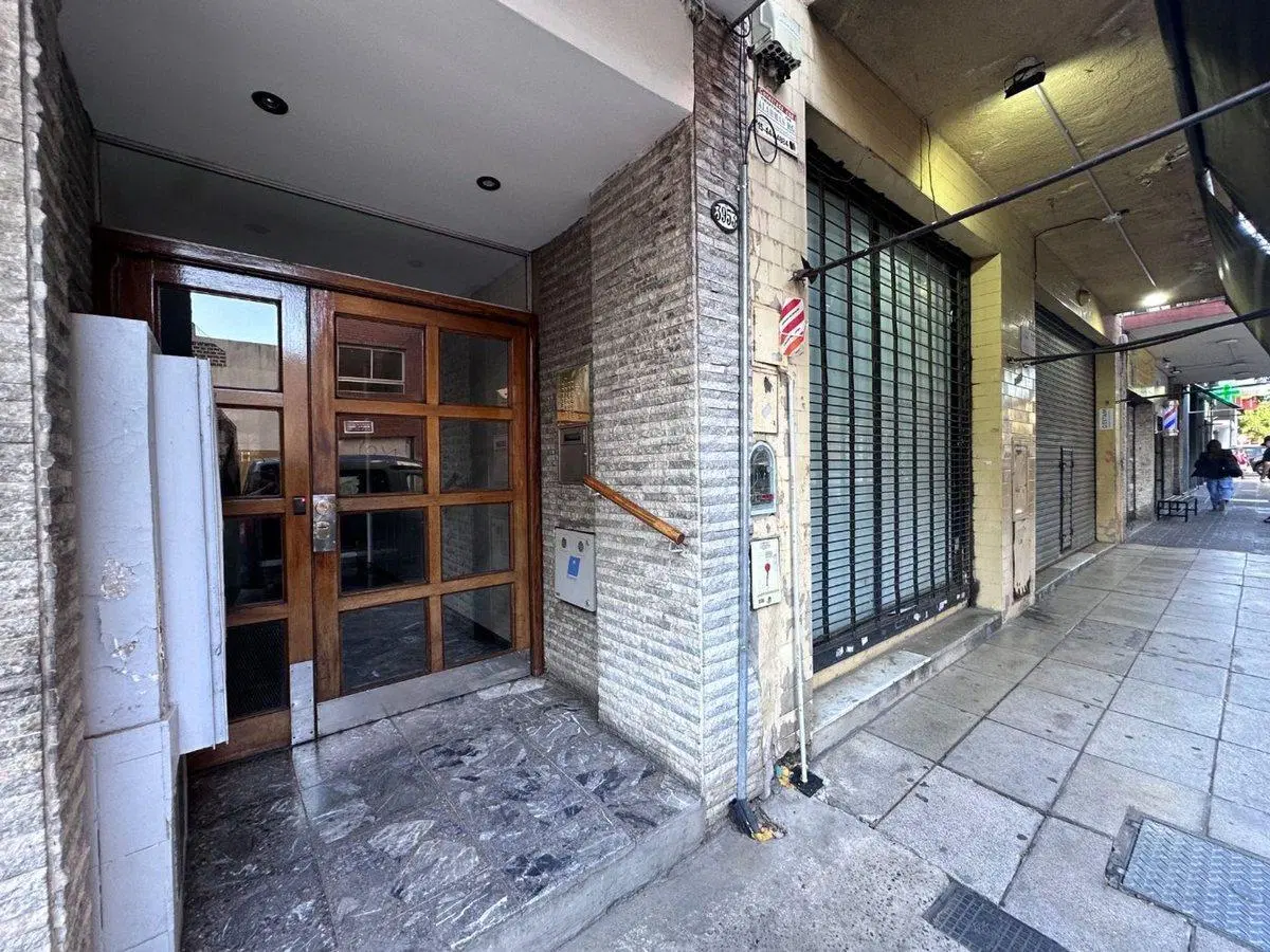 Venta Monoambiente en Saavedra a refaccionar 8