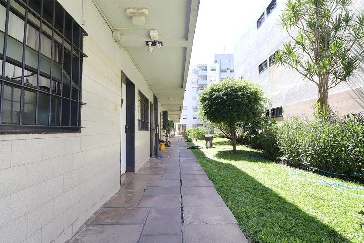 VENTA DEPARTAMENTO TRES AMBIENTES CON COCHERA 5