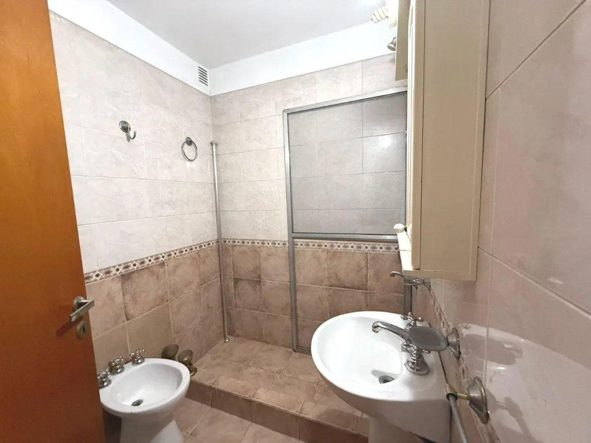 VENTA DÚPLEX 4 AMB AL FRENTE C/ COCHERA SAN MARTIN 5