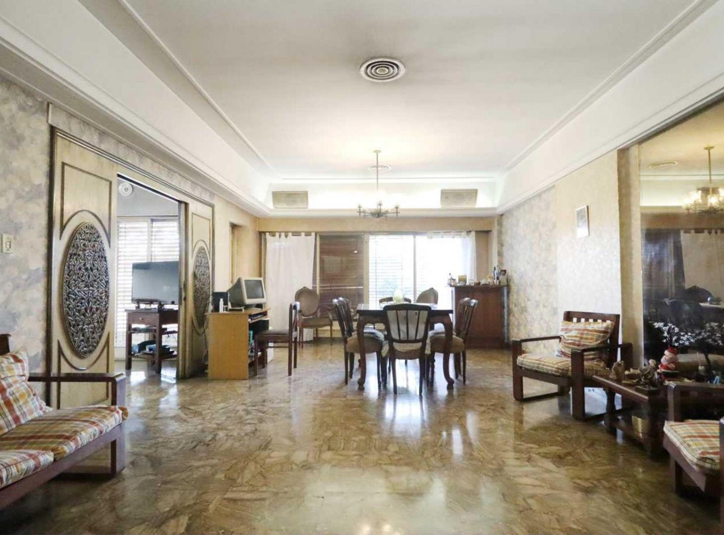 Foto de Venta casa 7 ambientes cochera terraza, Versalles, imagen 4