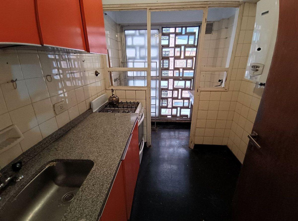 Foto de Departamento 3 ambientes con balcon en Coghlan, imagen 3