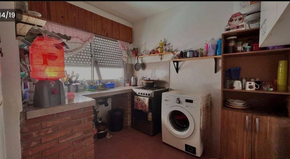 Foto de Venta casa de 6 amb.entrada auto y amplio terreno, imagen 5